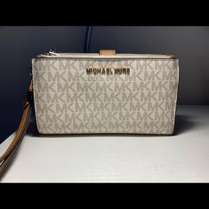 Michael Kors Wallet Wristlet